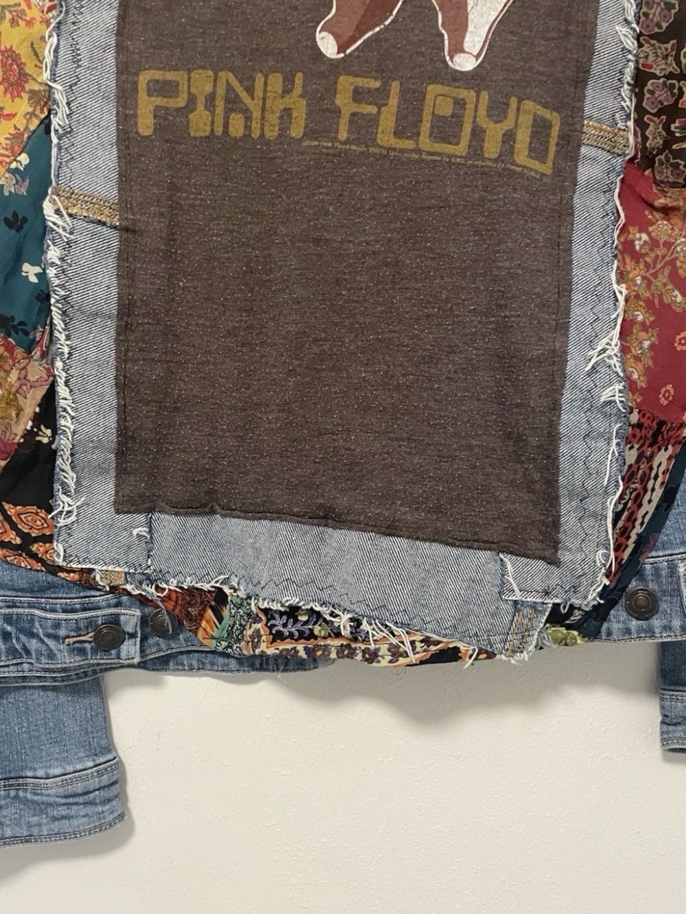 Pink Floyd Patchwork Denim Jacket for Women - Picture 12 of 15